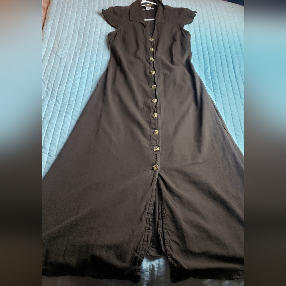 Vintage Magic Mountain Button-up Sleeveless Maxi Dress in Brown